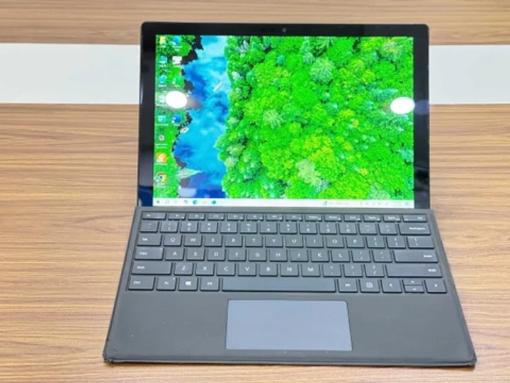 Surface Pro 6 | Core i5-8350U | RAM 8GB | SSD 256GB | 12.3 QHD